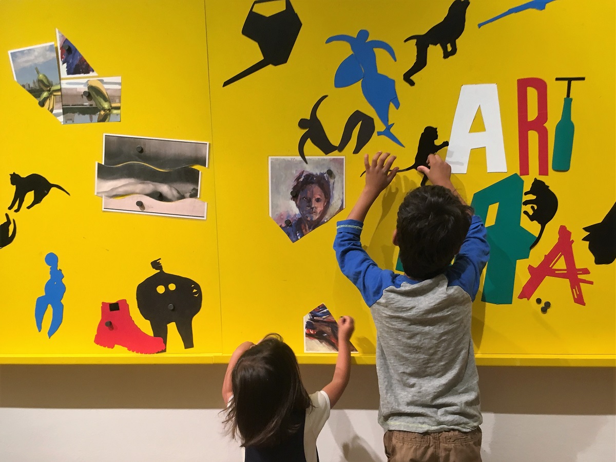 Playing with magnetic art at Artpark at Galerie Rudolfinum Prague. 11 indoor activities for kids in Prague, written by a local expat family